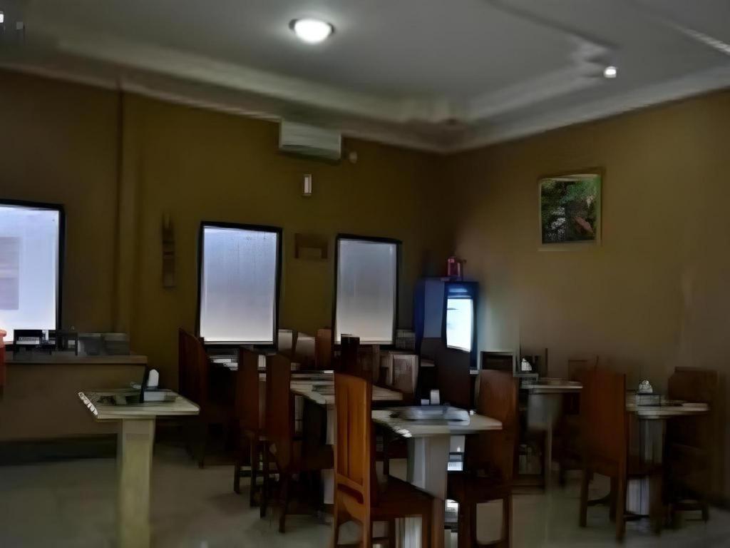 Hotel Khalista Purwakarta Exterior photo