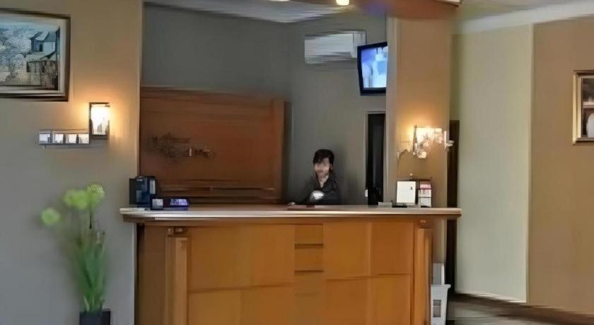 Hotel Khalista Purwakarta Exterior photo